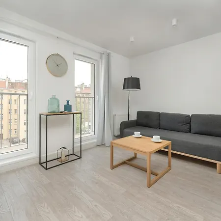 Apartment Cozy Studio In Near Old Town By Renters Breslau