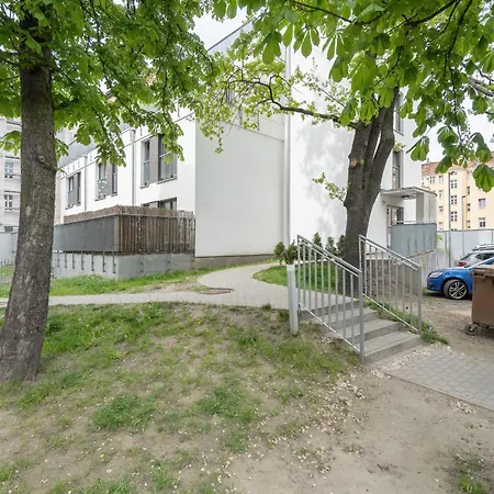 Apartment Cozy Studio In Near Old Town By Renters Breslau